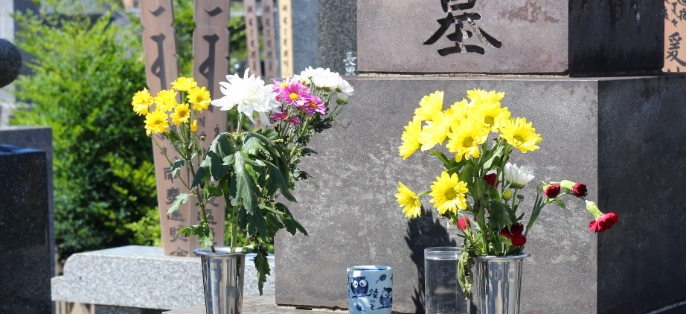お墓のイメージ画像